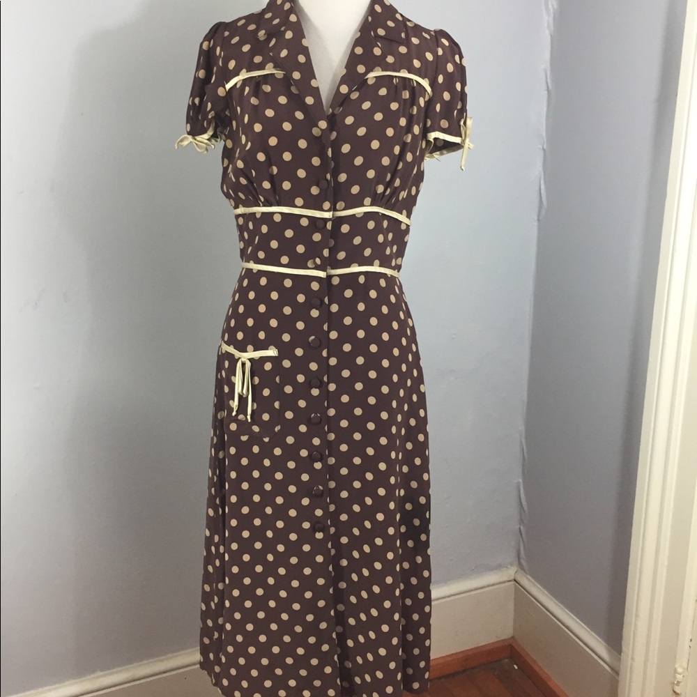 Pin-up rockabilly silk dotted dress